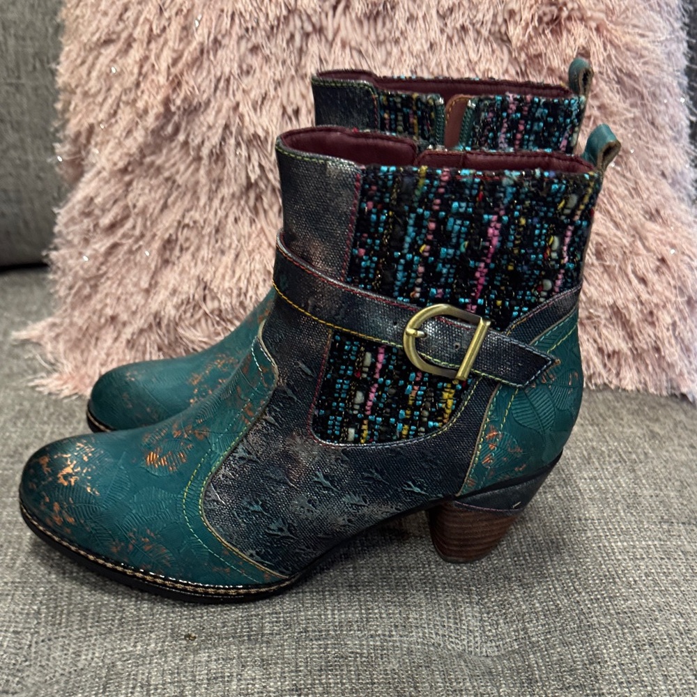 L’Artiste Teal and Multicolor Leather Ankle Boots - Picture 6 of 6